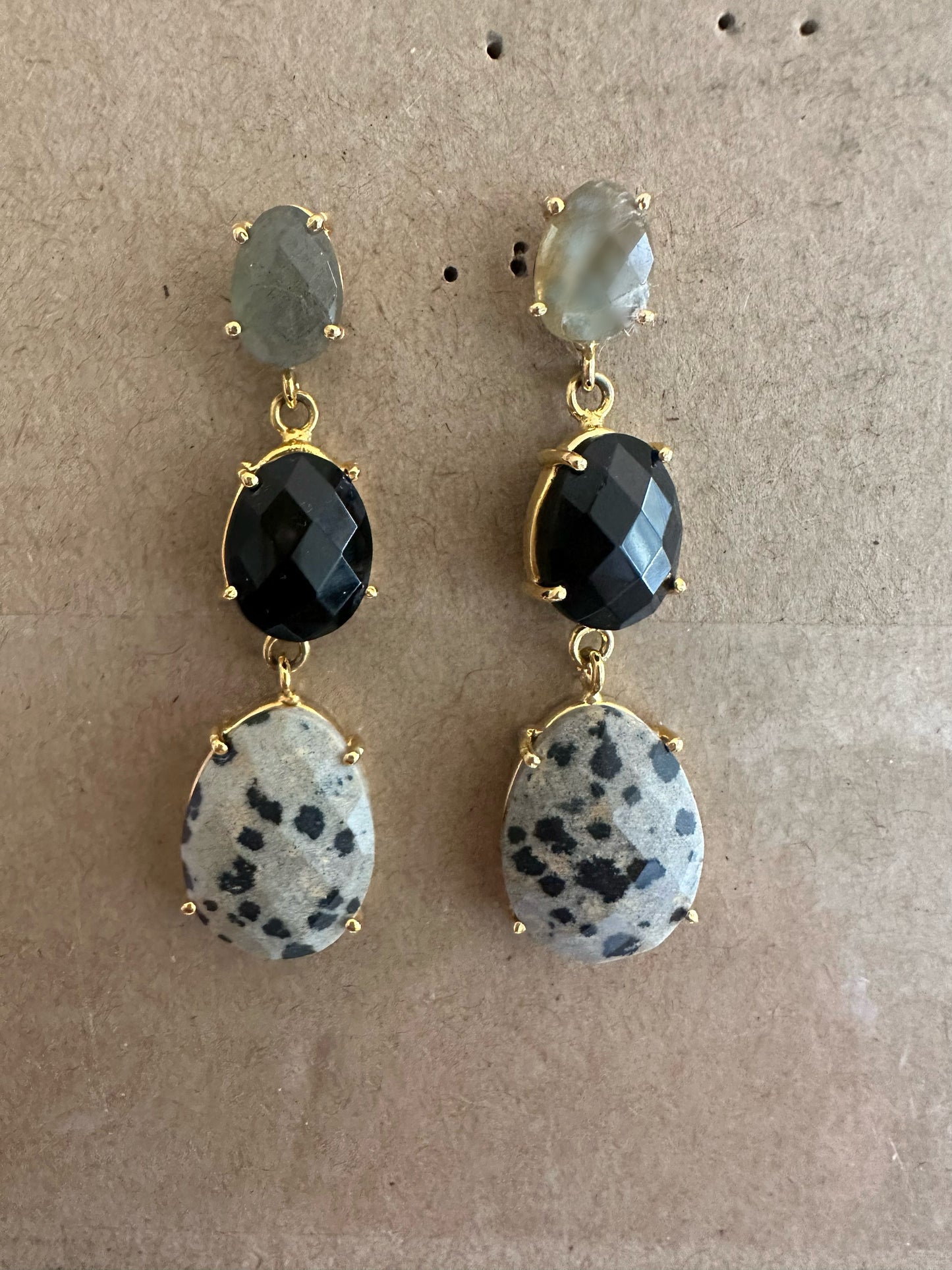 GIZELLE EARRINGS